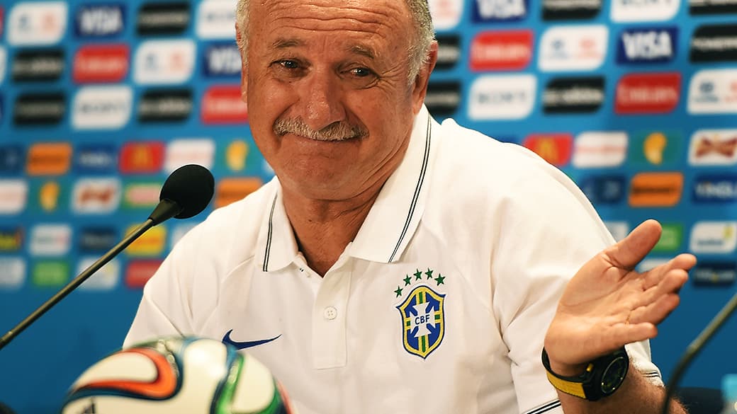 Felipão reclamou dos 'ciumentos' antes do jogo contra a Colômbia, no Castelão