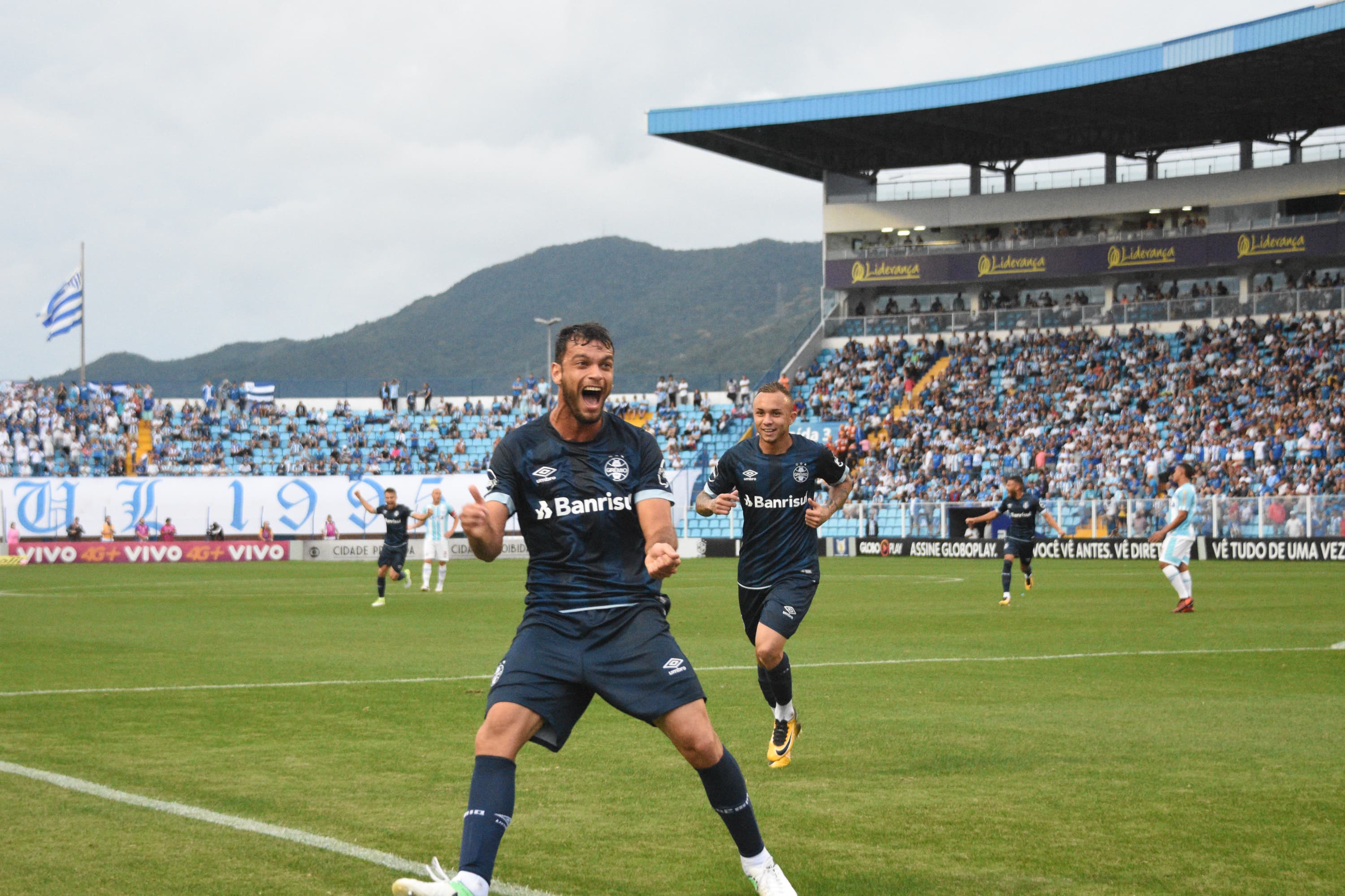 Gol de Rafael Thyere - Partida entre Avaí e Grêmio