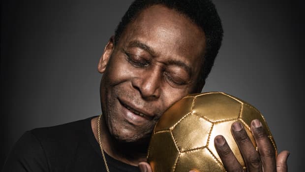 Pelé voltou a ser hospitalizado nesta semana -