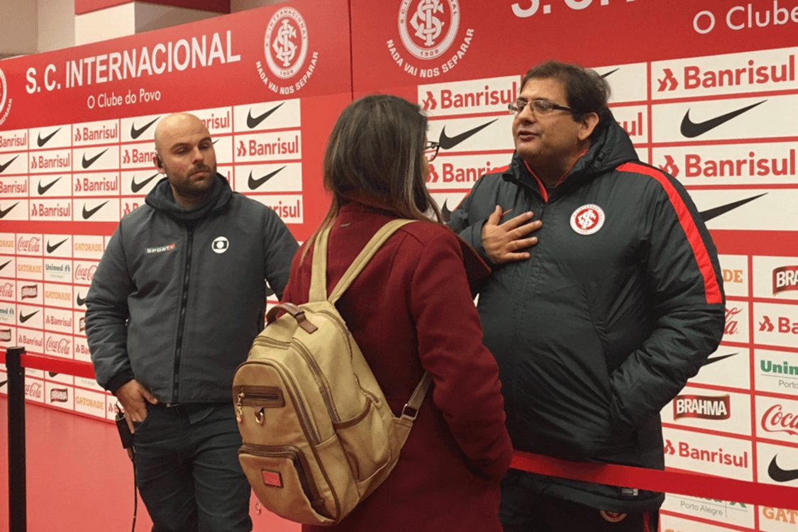 Guto Ferreira, técnico do Internacional, se retrata por colocação machista durante coletiva de imprensa