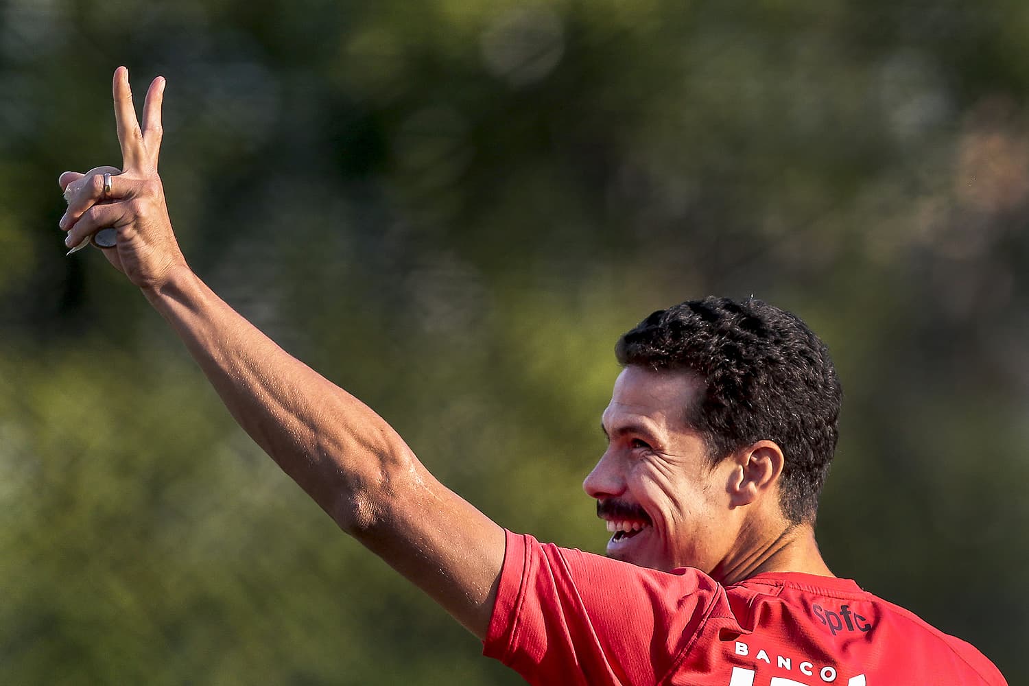 Hernanes no treino do São Paulo