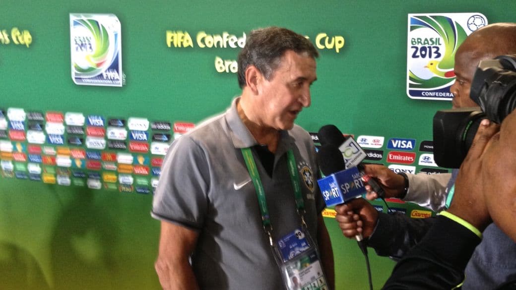 Parreira depois da entrevista de Felipão, no Mineirão: 'Futebol é um esporte de contato'