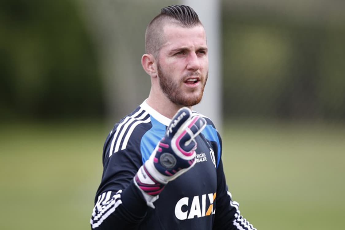 Goleiro Paulo Victor, contratado pelo Grêmio