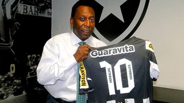 Pelé, na sede do Botafogo