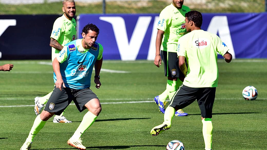 Fred, durante treino da seleção