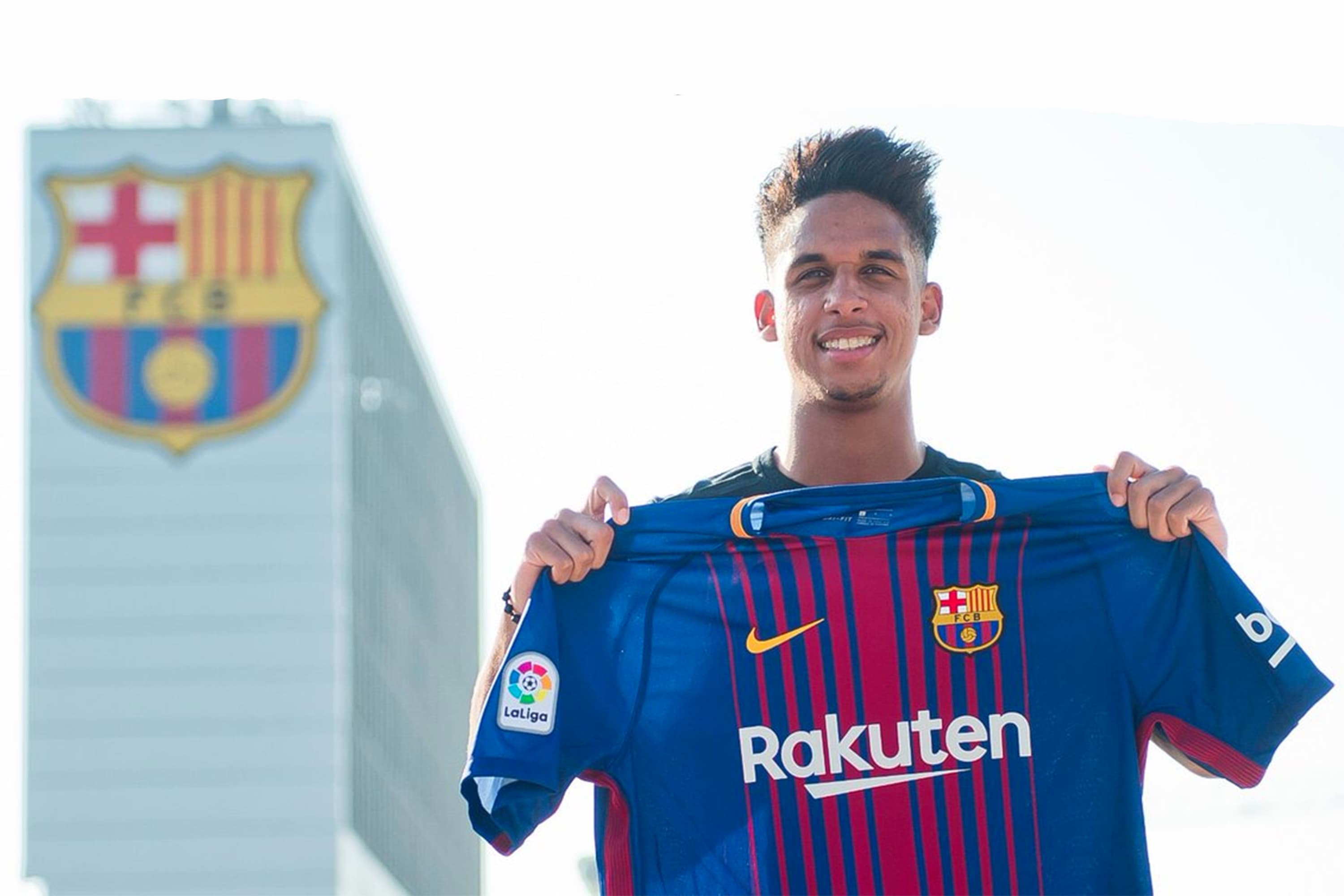 Jogador Vitinho, novo reforço do Barcelona B
