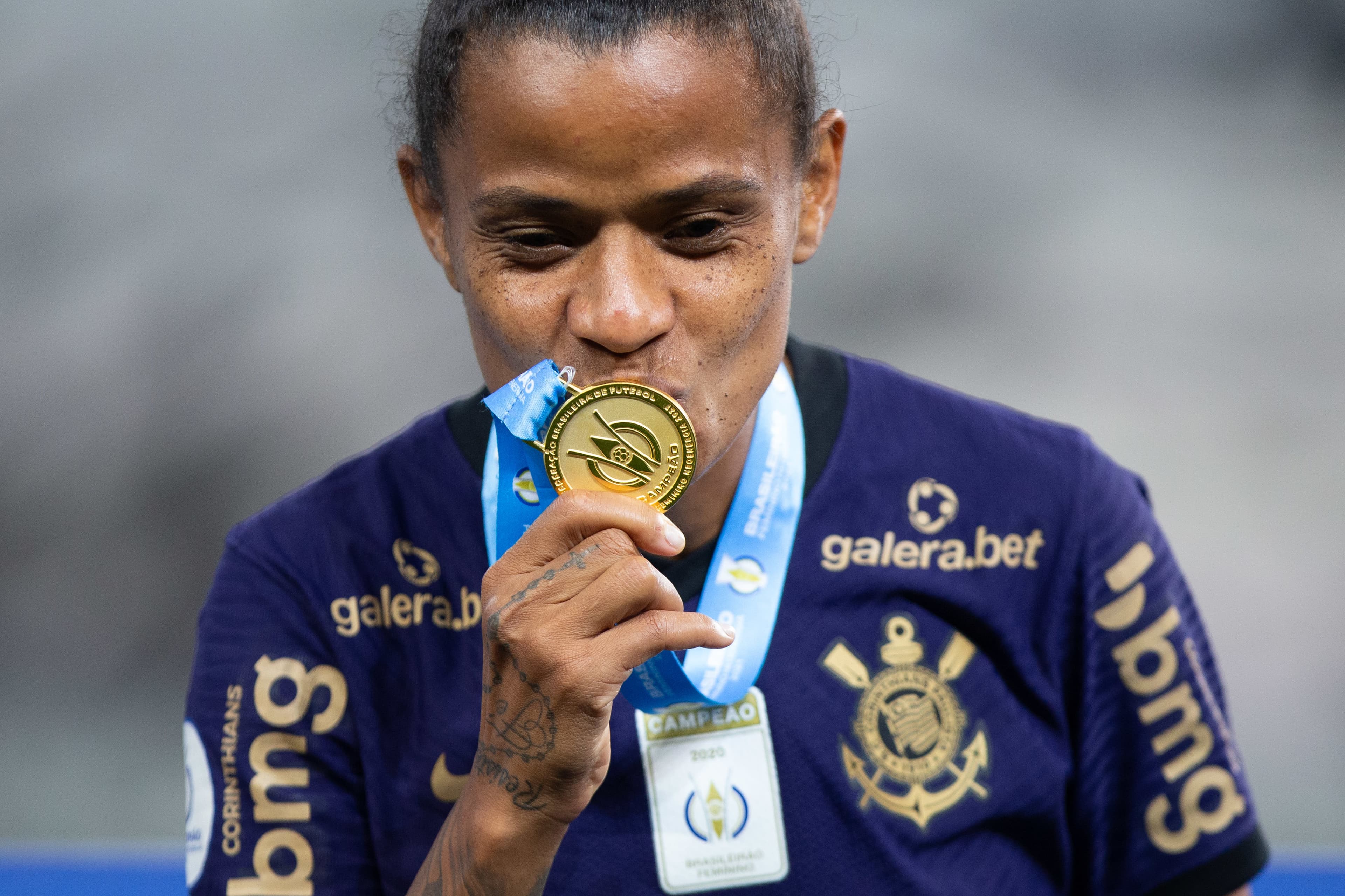 Grazi comemorando o terceiro título Brasileiro pelo Corinthians -