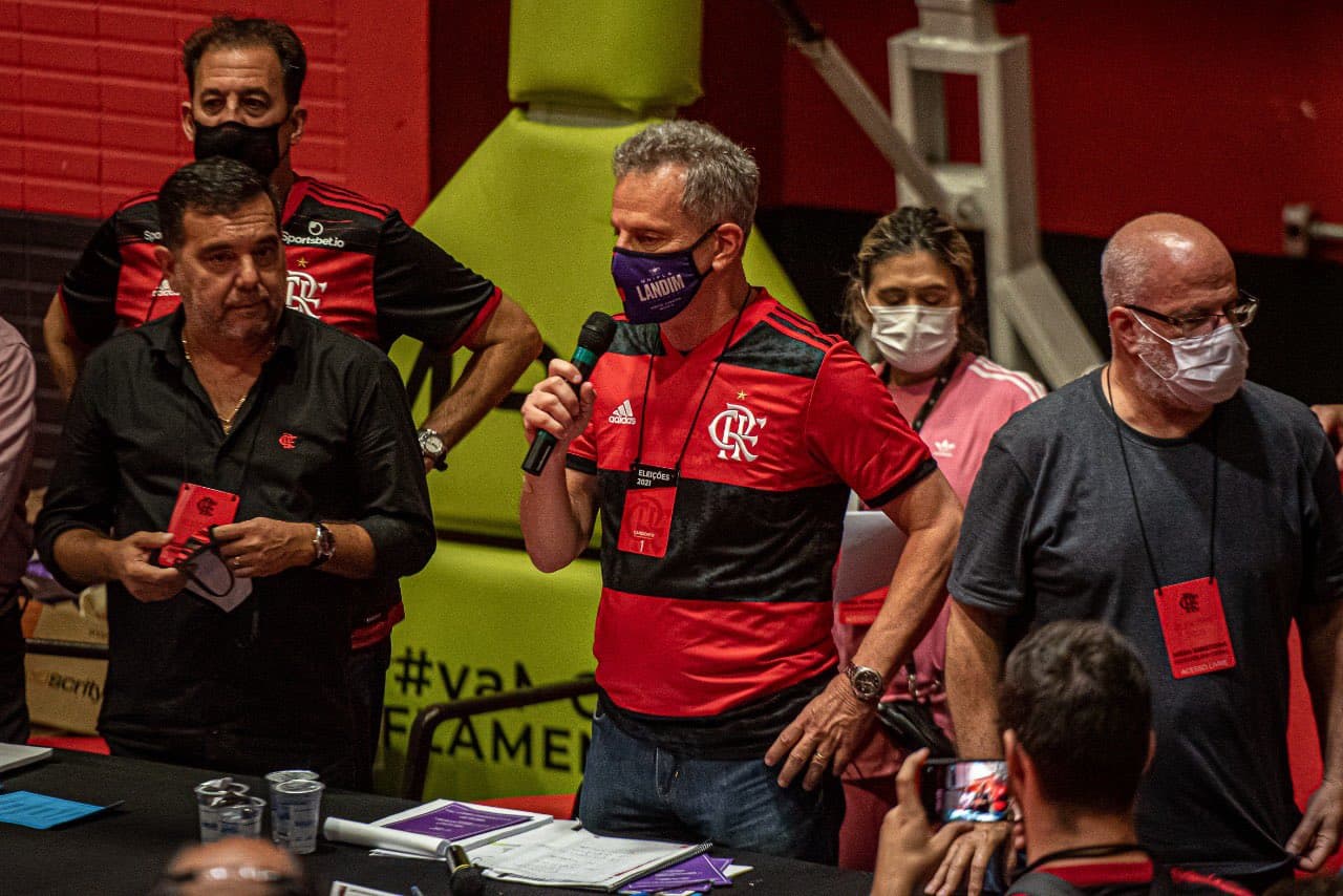 Landim é reeleito presidente do Flamengo