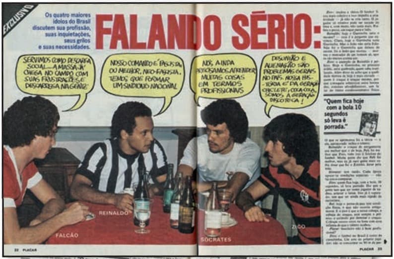 Falcão, Reinaldo, Sócrates e Zico na mesa do bar