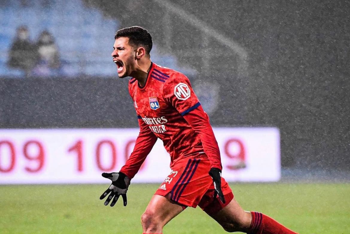 Bruno Guimarães pode jogar na Inglaterra