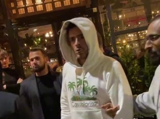 Jack Grealish foi barrado em bar inglês por excesso de embriaguez