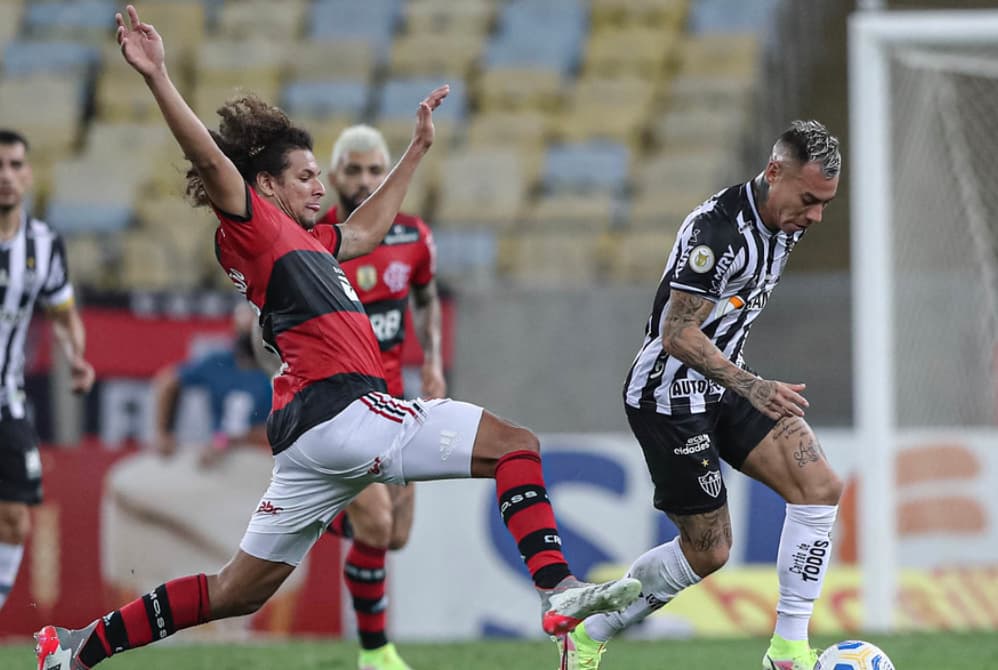 Flamengo e Atlético Mineiro vivem dias de rivalidade antes da Supercopa -