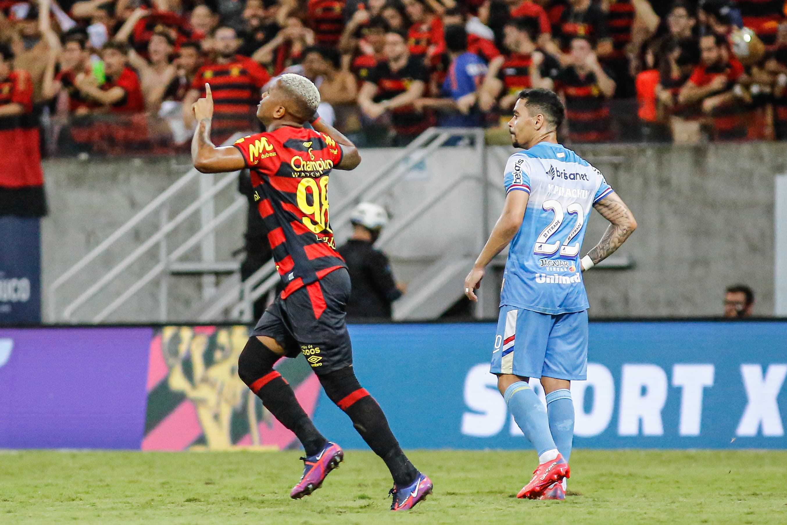Bill comemora o gol do Sport na final da Copa do Nordeste