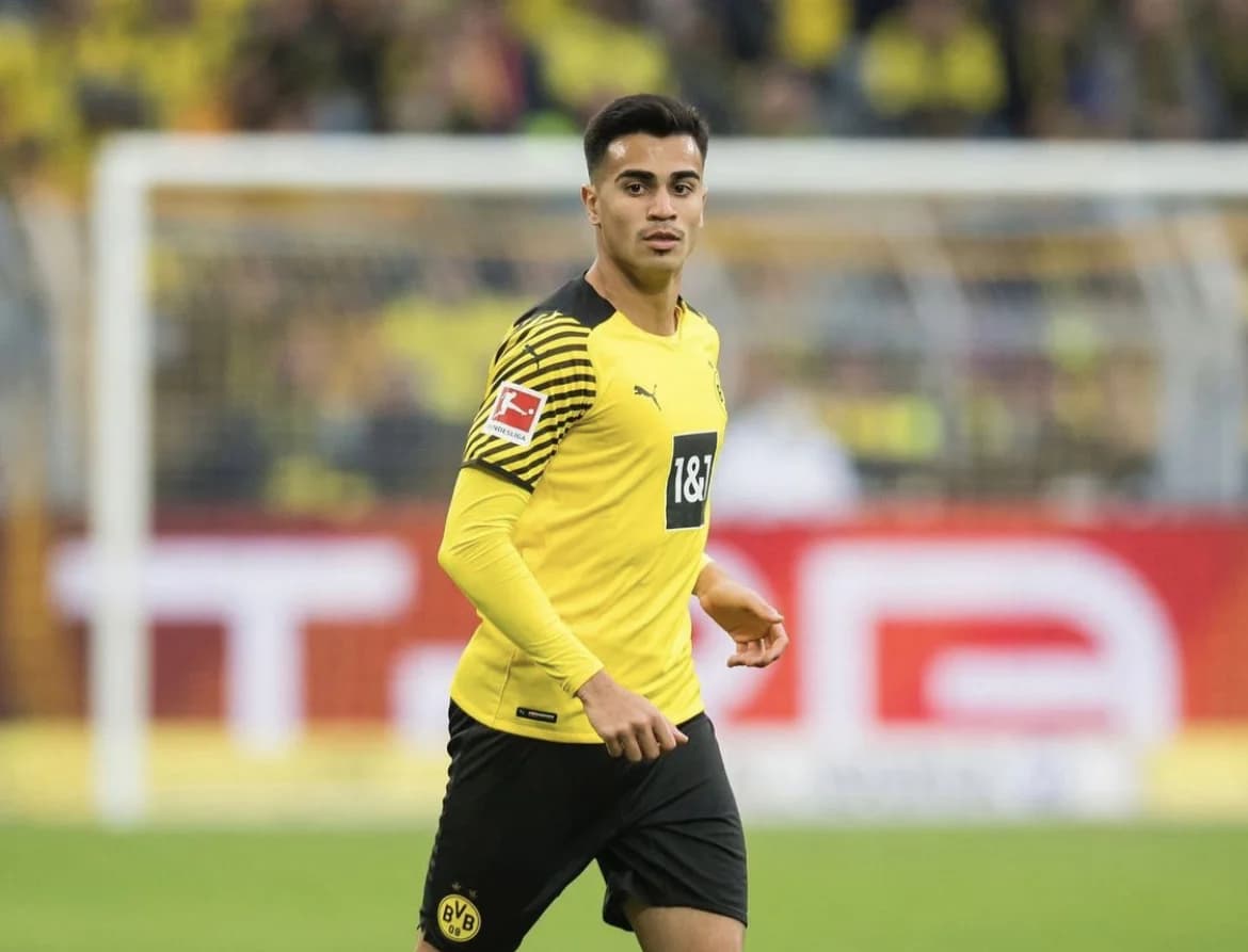 Reinier jogou poucos minutos com a camisa do Borussia Dortmund -