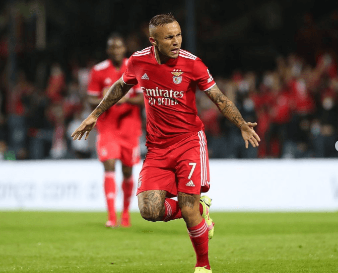 Everton Cebolinha foi comprado pelo Benfica em 2020 por 20 milhões de euros –