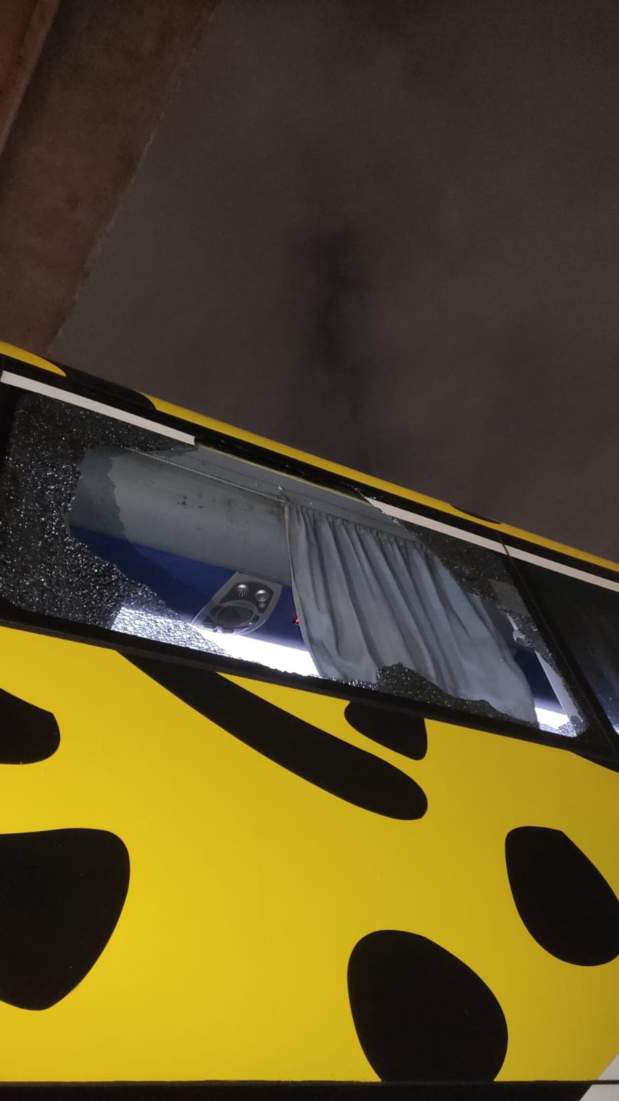 Ônibus do Atlético-MG foi apedrejado na chegada ao Maracanã, para enfrentar o Flamengo -