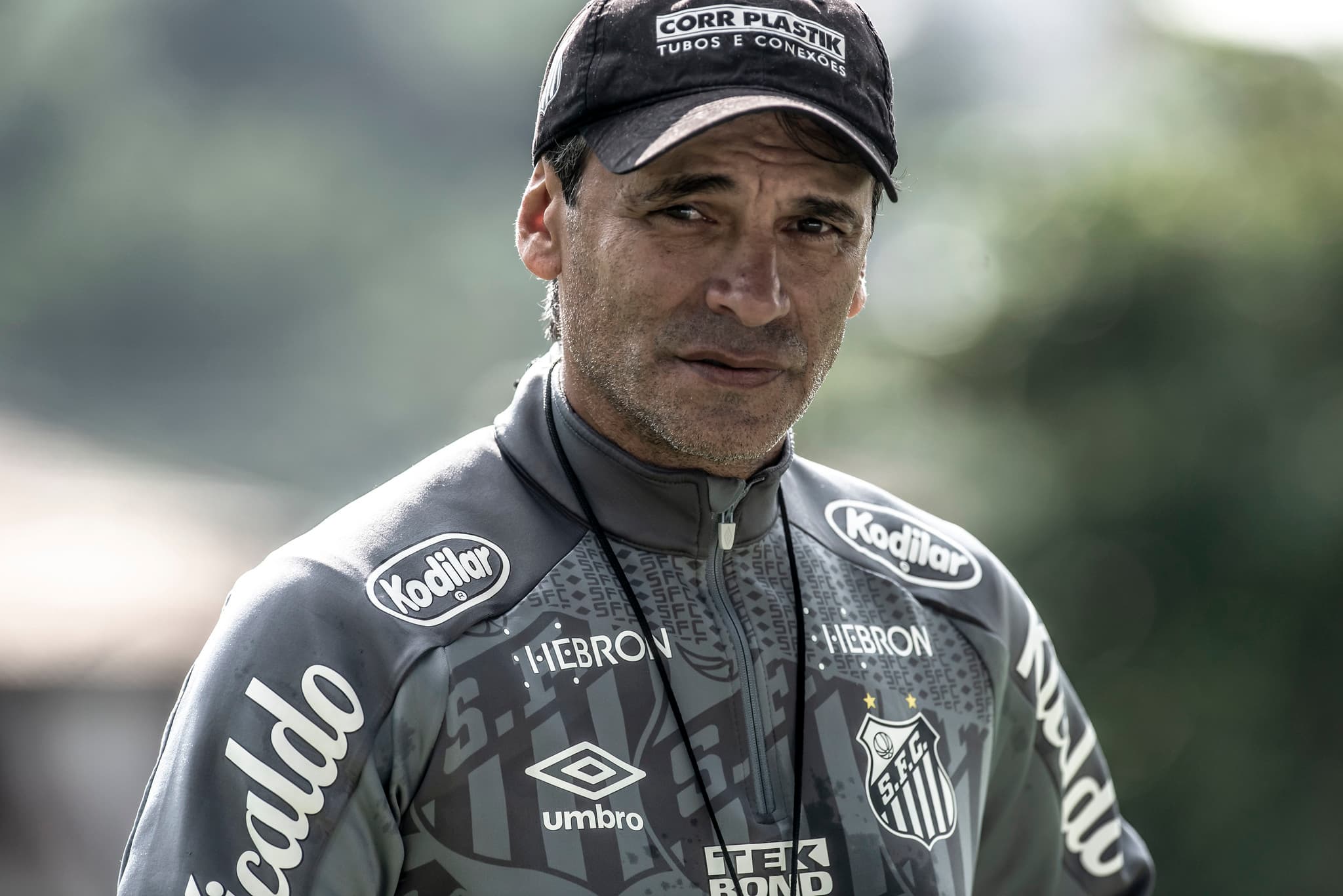 Bustos foi a última vítima entre os demitidos pelo Santos -