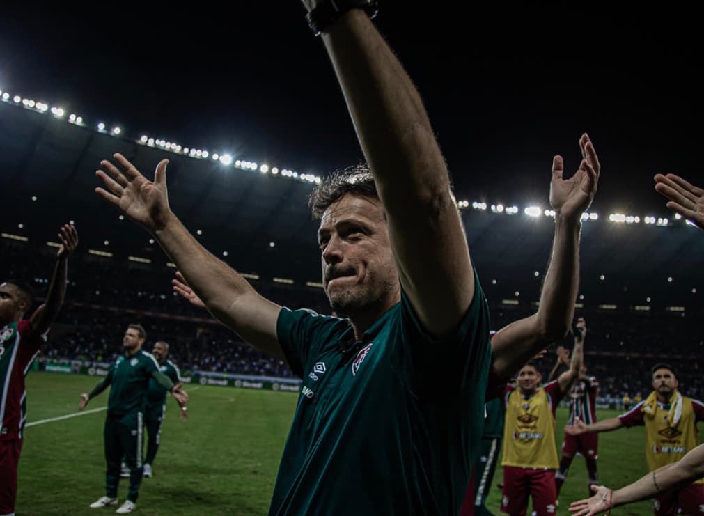 Fernando Diniz alcança bons resultados no Fluminense e levanta questão: encontrou um norte?