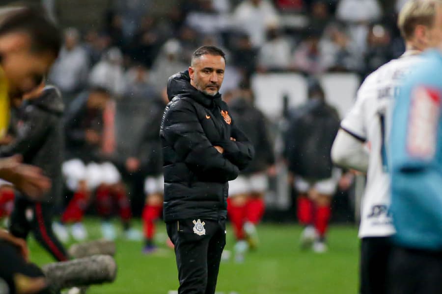 Corinthians, de Vítor Pereira, busca nova vitória na Neo Química Arena -