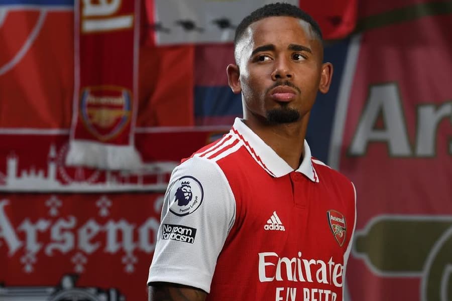 No Arsenal desde a última janela de transferências, atacante já é destaque na Premier League -