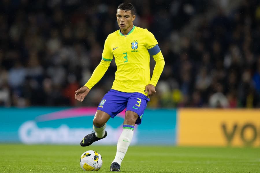 Thiago Silva é o segundo jogador que mais usou a braçadeira de capitão no comando de Tite -