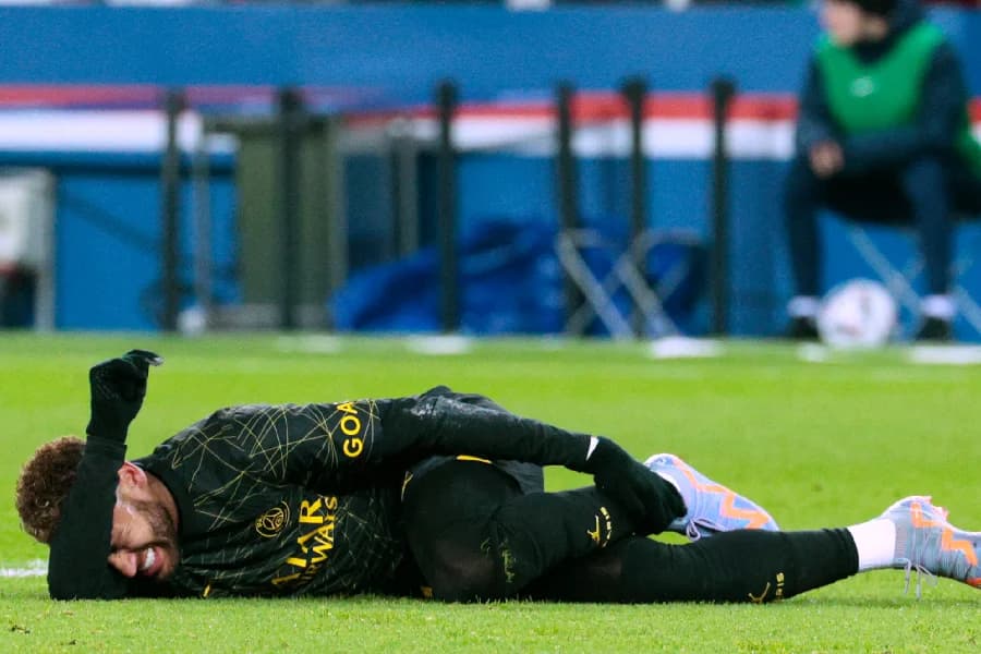 Neymar segue em tratamento devido a uma fadiga muscular -