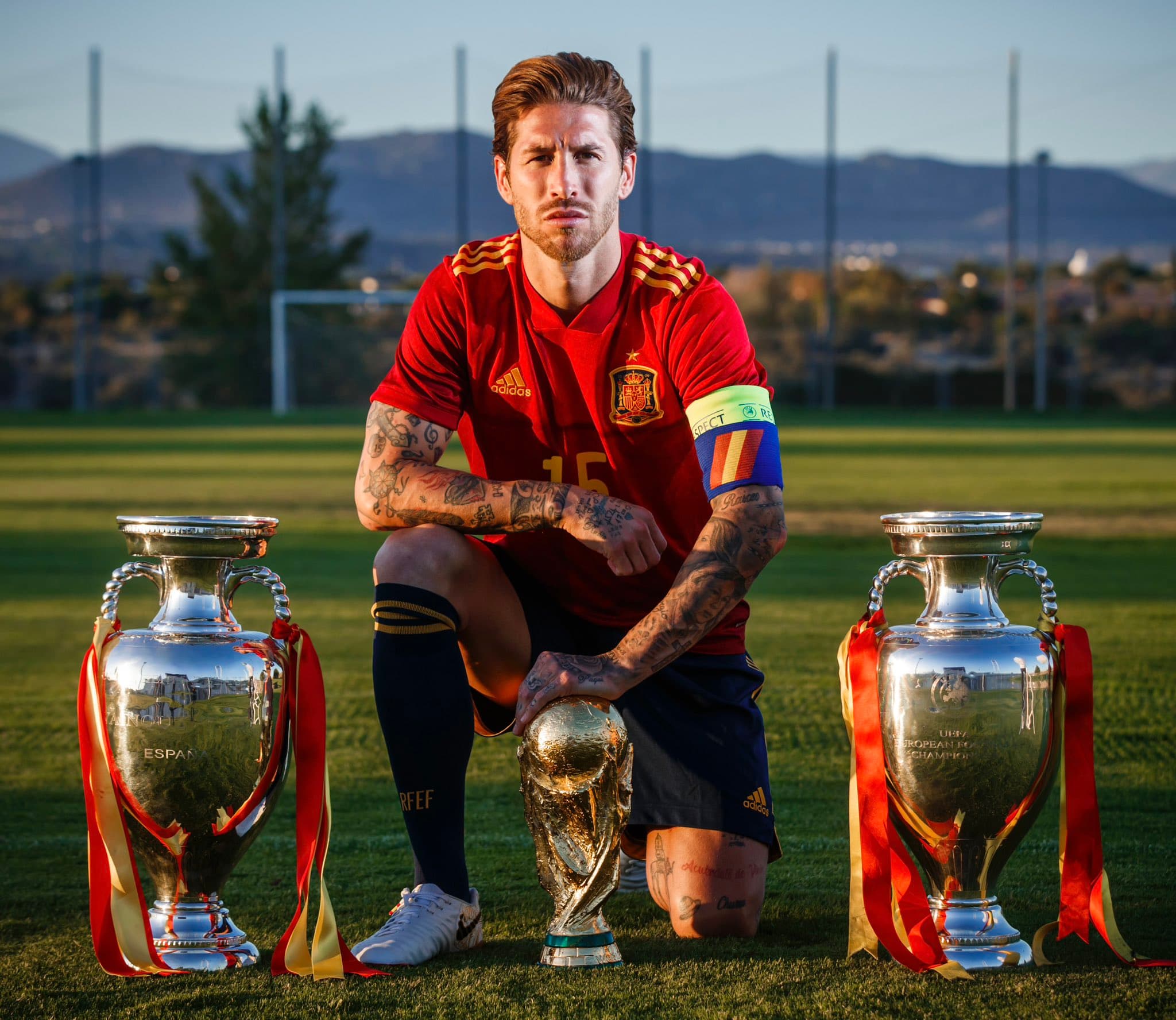 Zagueiro de 36 anos anunciou aposentadoria da seleção -