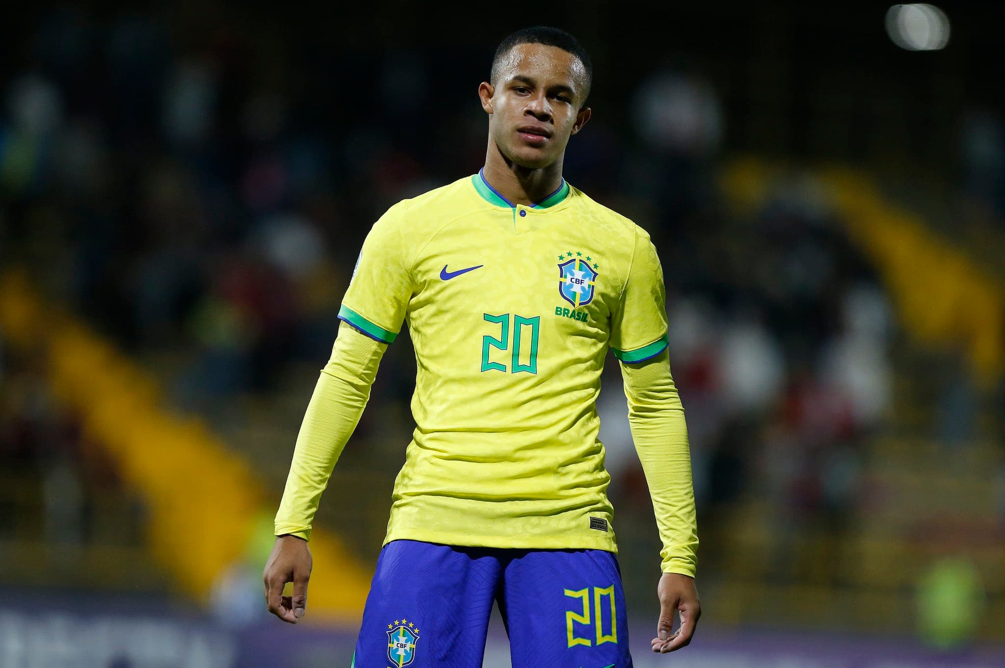 Atacante de 17 anos tem contrato com o Corinthians até 2025 e multa de R$ 276 milhões -