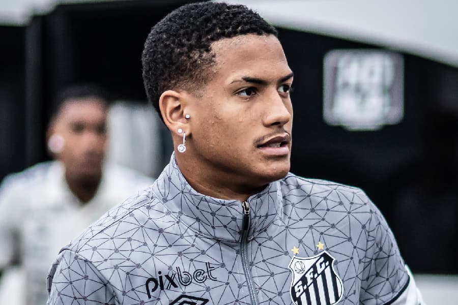 Atacante de 18 anos está na mira do Flamengo por 12 milhões de euros
