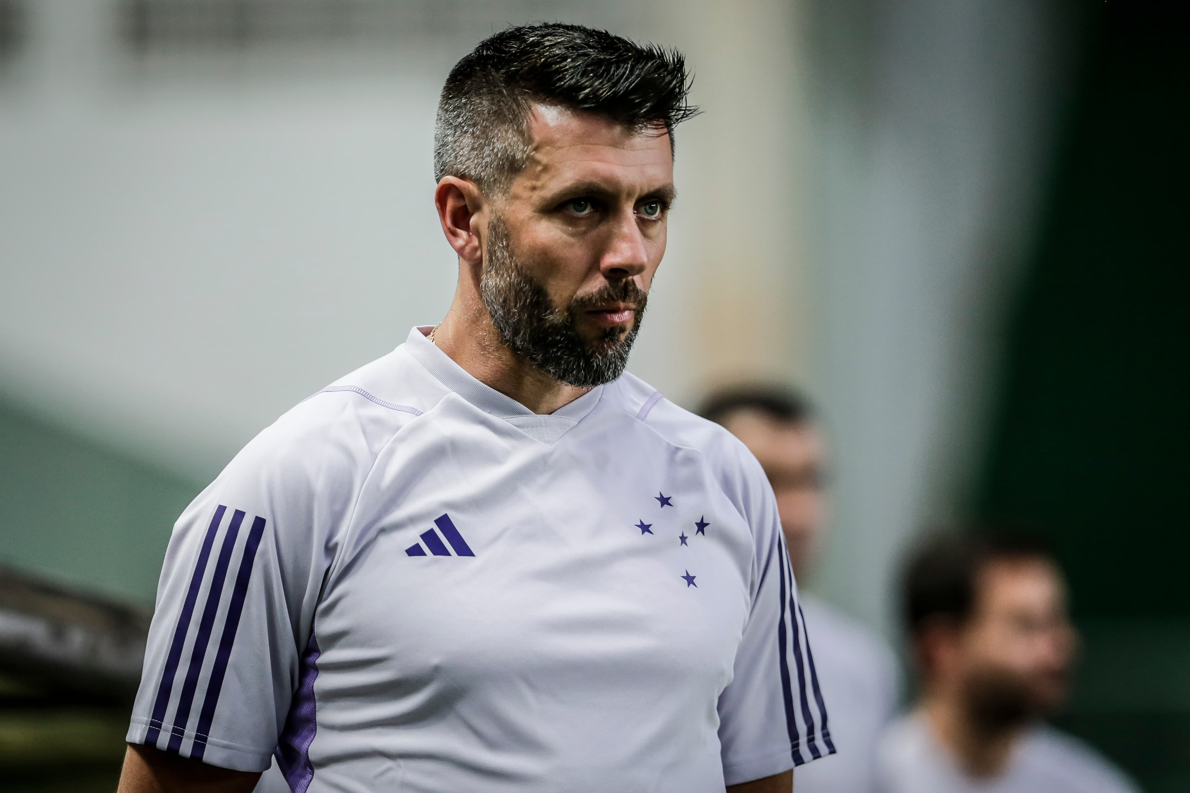 Paulo Pezzolano se aproxima de acerto com Inter; os últimos trabalhos do técnico