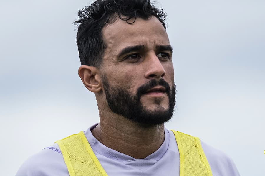 Dourado ainda não conseguiu reestrear pelo Cruzeiro