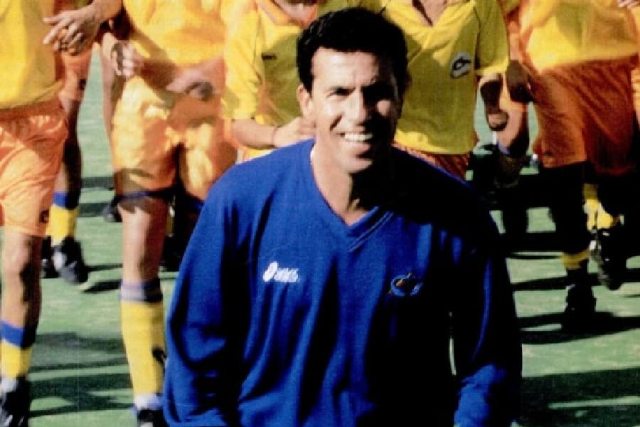 O ex-atacante, no Careca Sport Center, em 1999