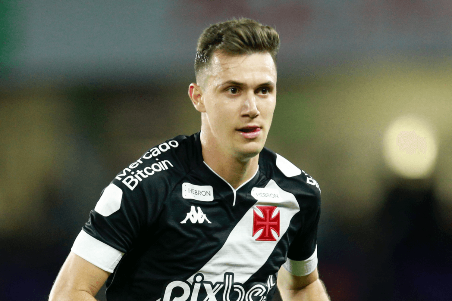 Lucas Piton, do Vasco, pode ser convocado para a Ital