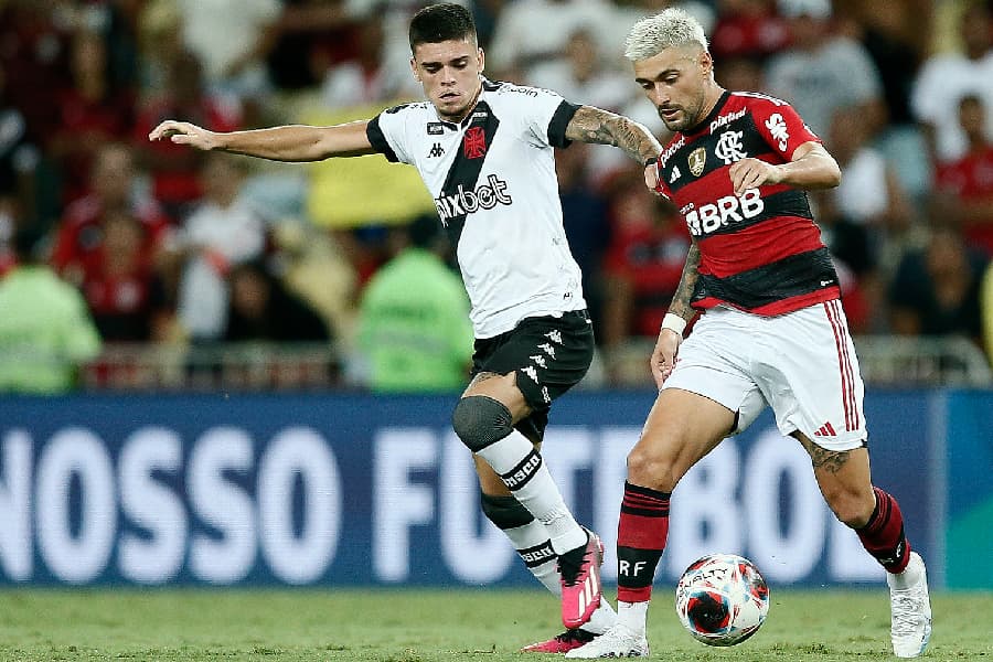 Vasco e Flamengo em duelo pelo Campeonato Carioca deste ano