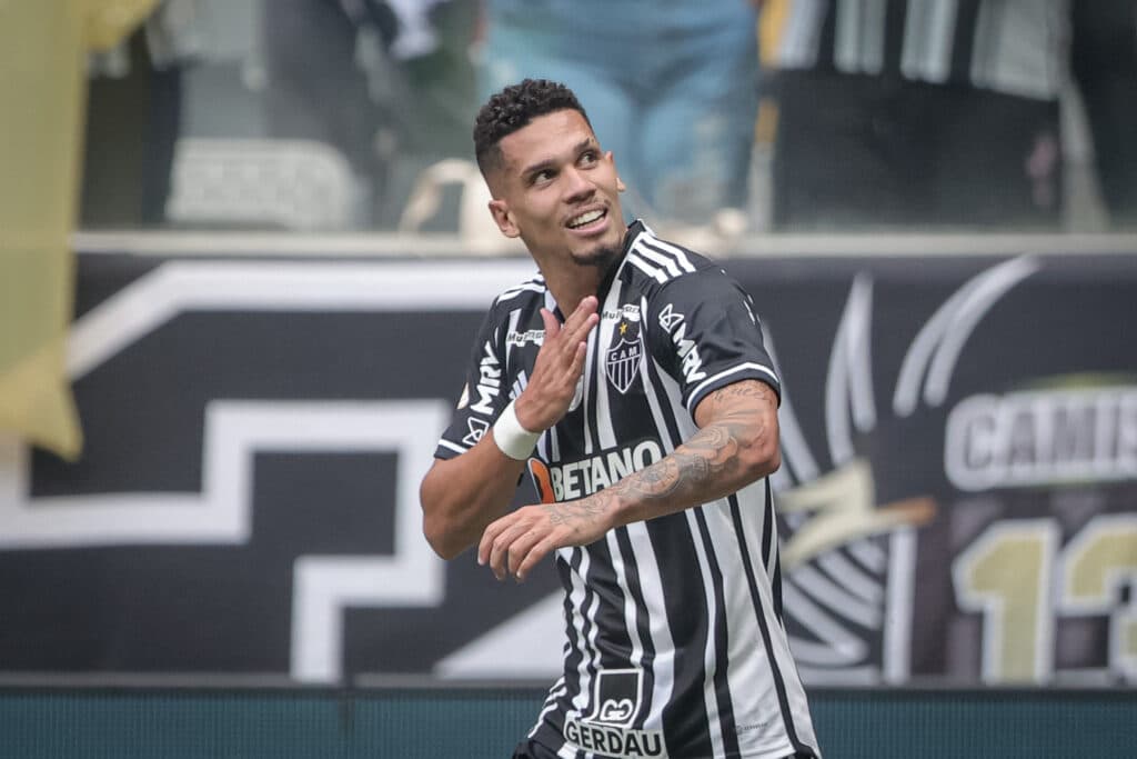 Galo inaugura Arena MRV com vitória contra o Santos e dois gols de Paulinho - Pedro Souza / Atlético