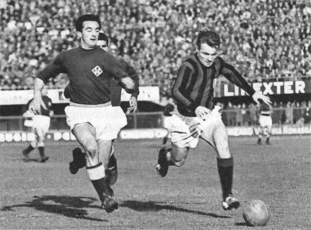 O piracicabano Mazzola Altafini desfilando pelo Milan - Domínio Público