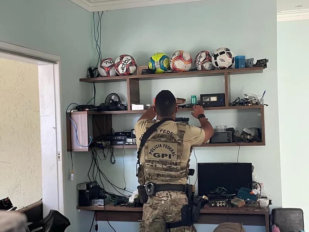 Polícia Federal deflagrou Operação Jogada Ensaida contra esquema de apostas no futebol
