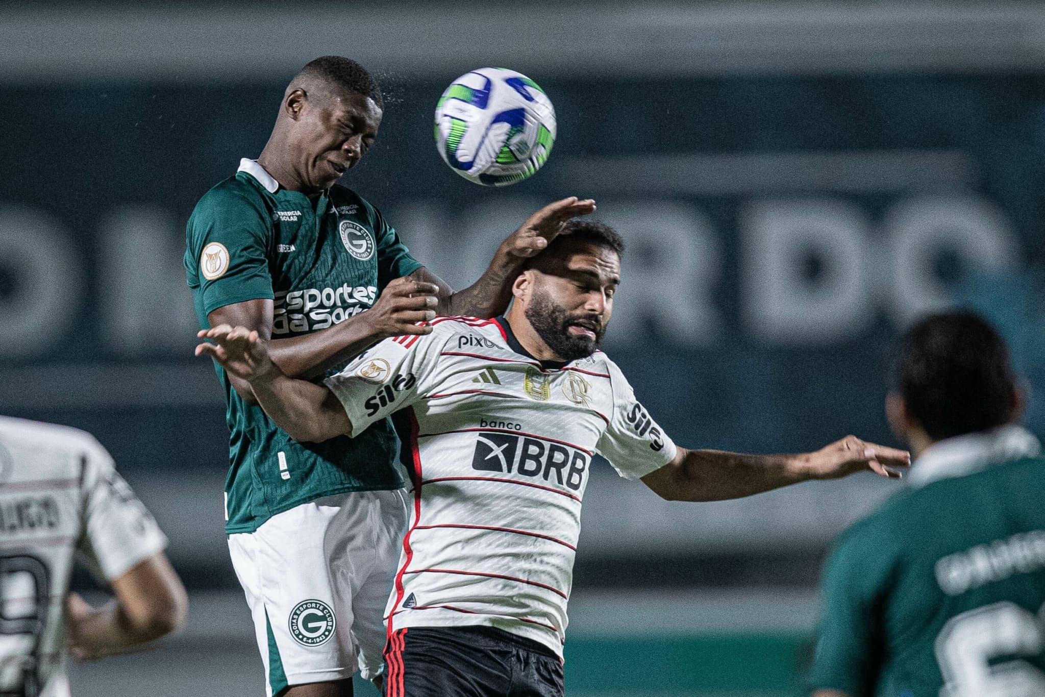 Flamengo segue em crise e fica no empate sem gols contra o Goiás - Divulgação/GE