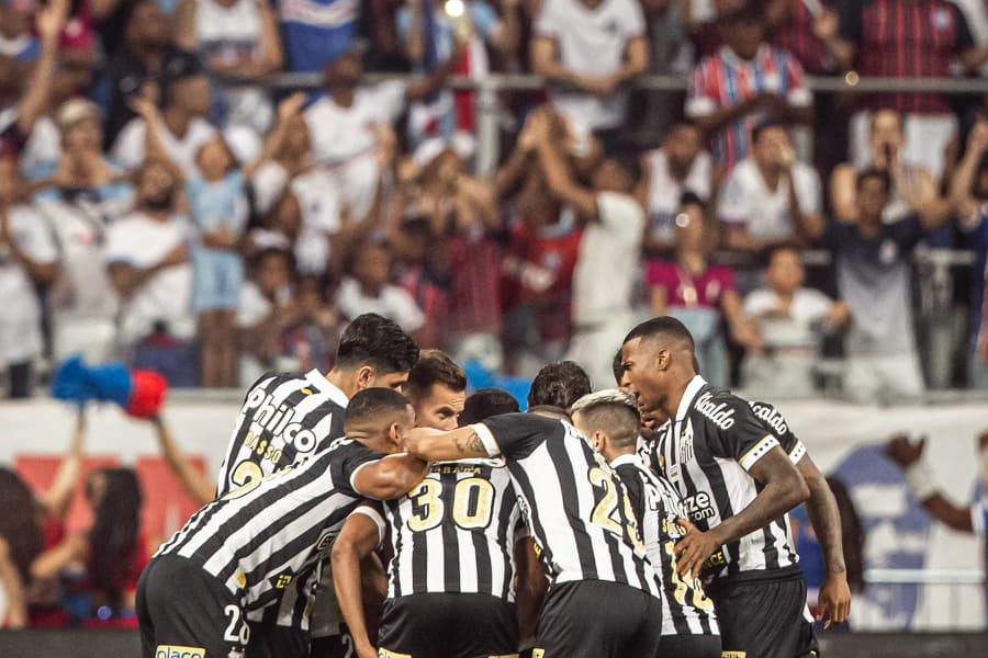 Santos ainda tem grandes chances de queda - Raul Baretta / Santos