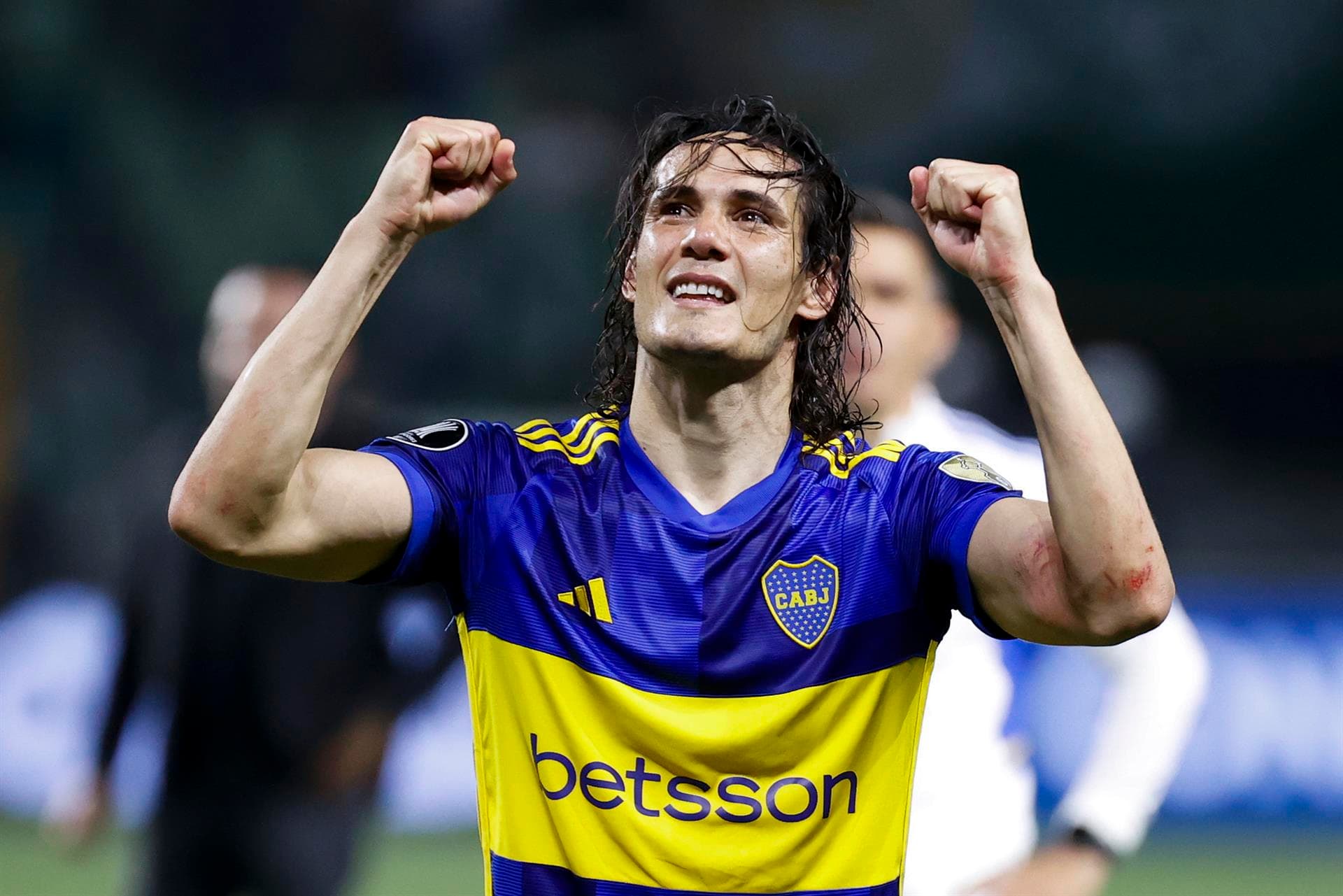 Cabe no seu time? Cavani deixa o Boca Juniors e fica livre no mercado