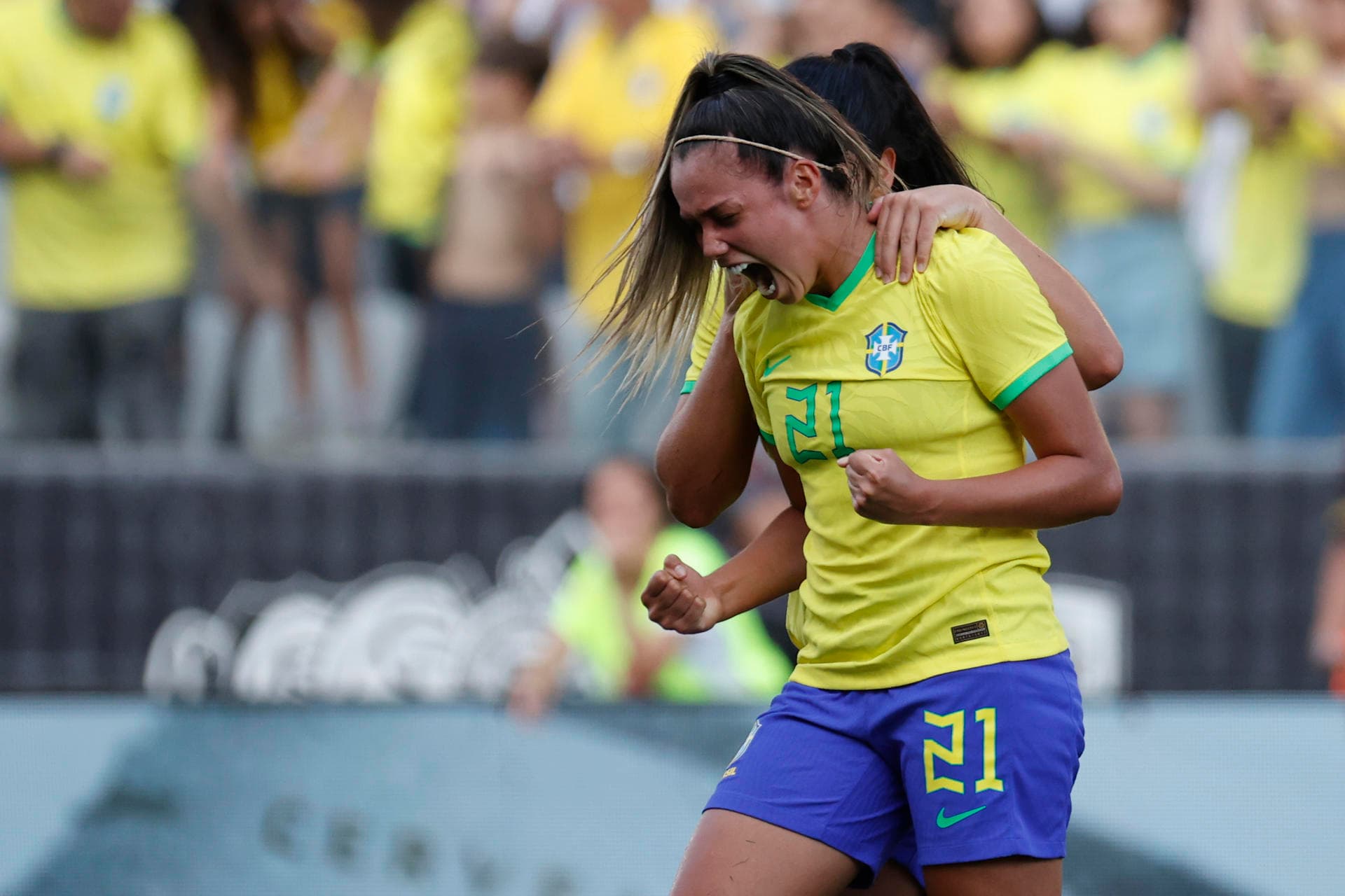 Futebol brasileiro vai parar para Copa Feminina? Entenda