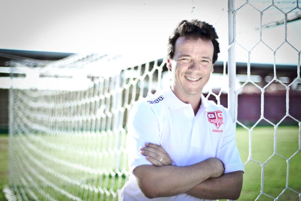 Há 10 anos, Fernando Diniz recusou proposta do Corinthians