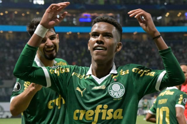 NELSON ALMEIDA / AFP