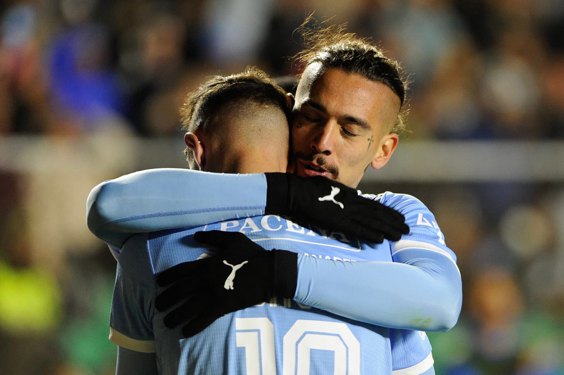 Flamengo sofre com brasileiros do Bolívar e perde na altitude