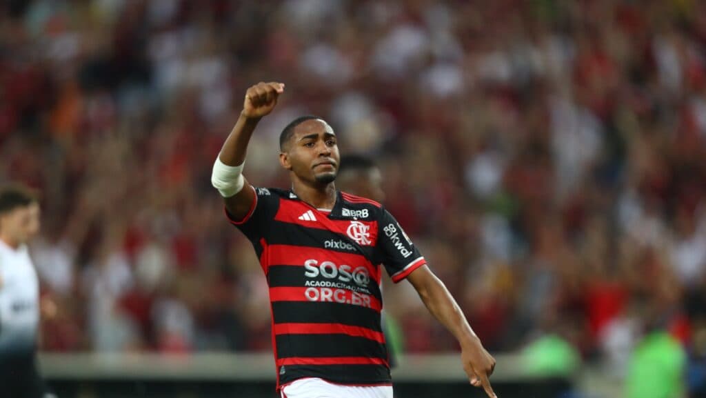 Lorran não deve mais ser usado pelo Flamengo