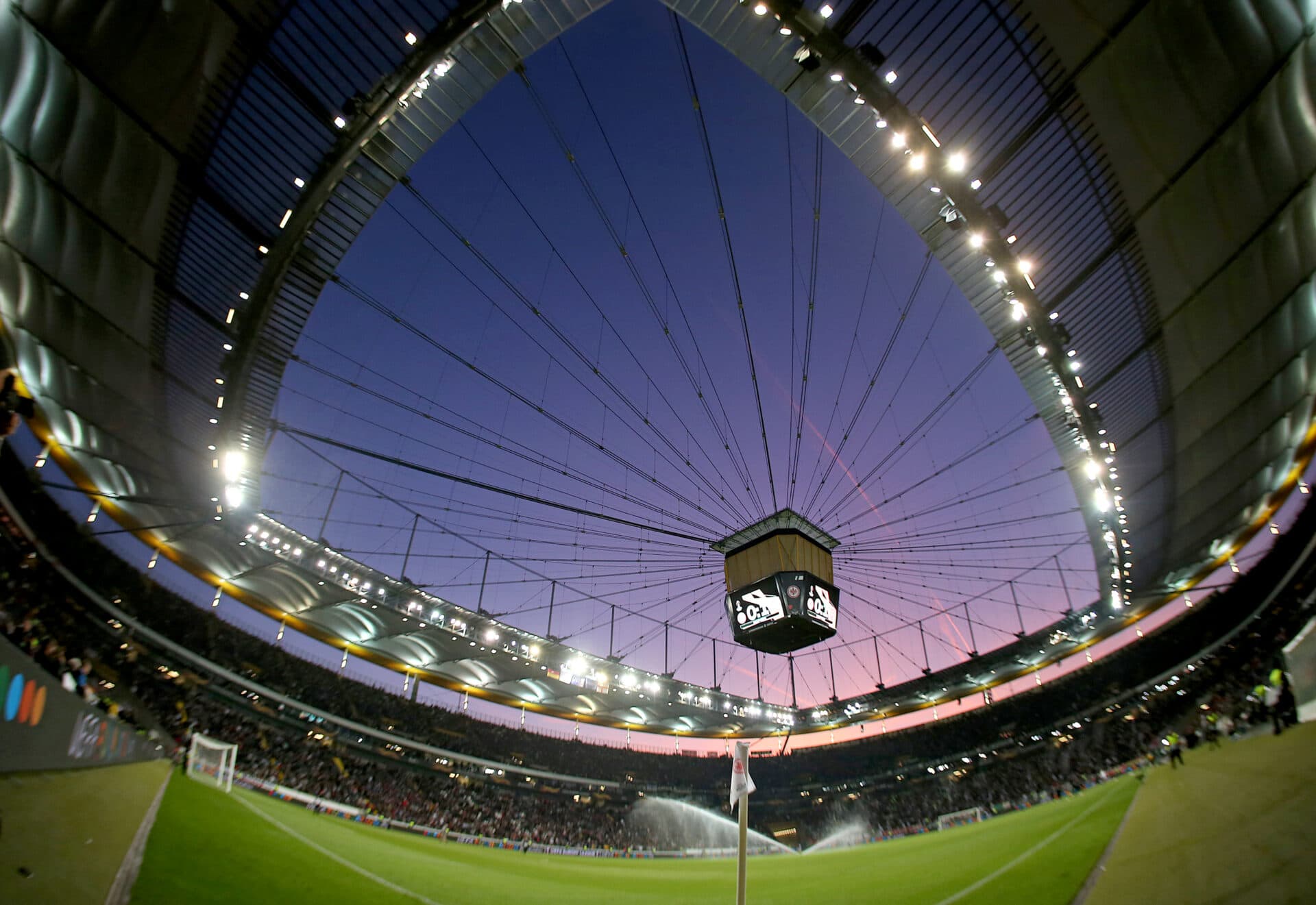 Eintracht Frankfurt x Atalanta: onde assistir, horário e escalações pela Champions League