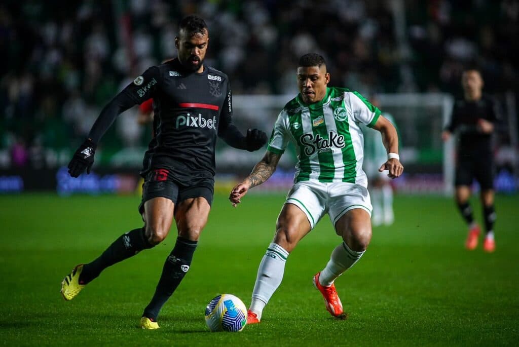 Futebol ao vivo: horários e onde assistir aos jogos de hoje (26/10/2024)