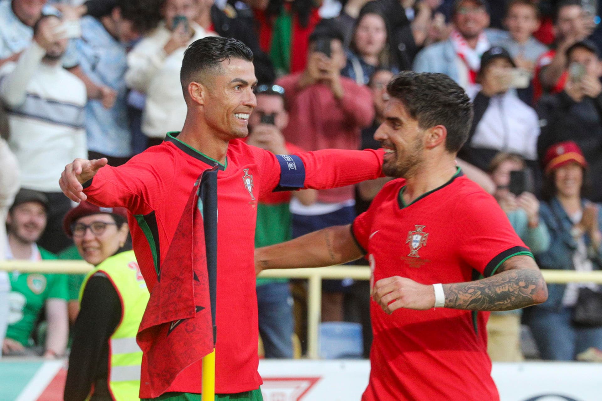 Portugal x Rep. Checa e mais: onde assistir aos jogos do dia na Euro