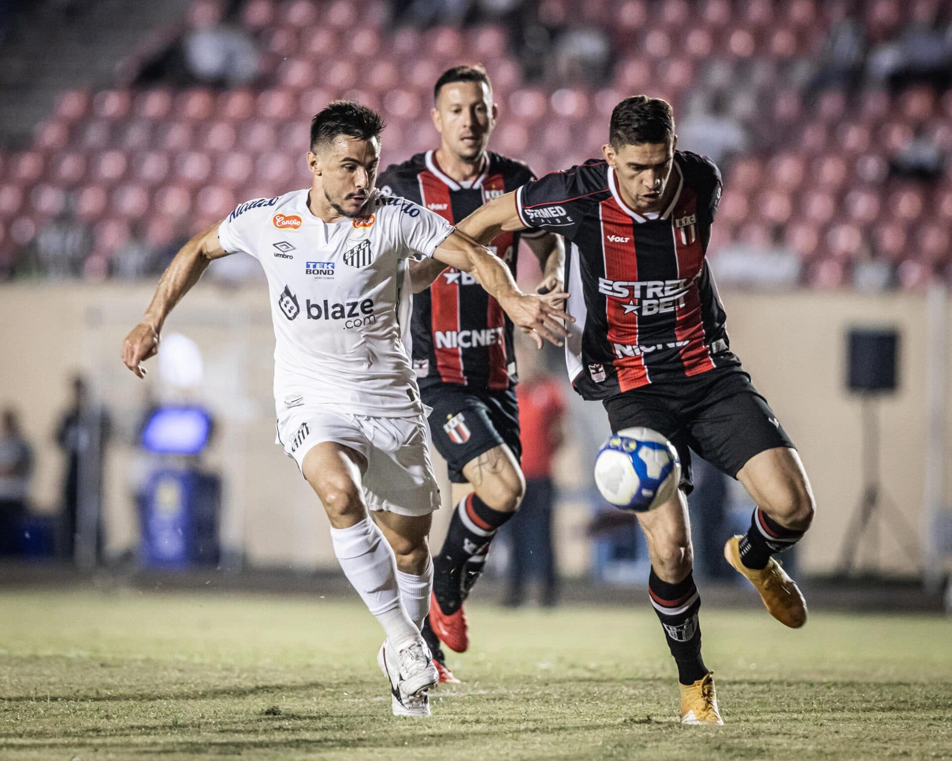 Botafogo-SP bate Santos em Londrina e deixa a lanterna da Série B