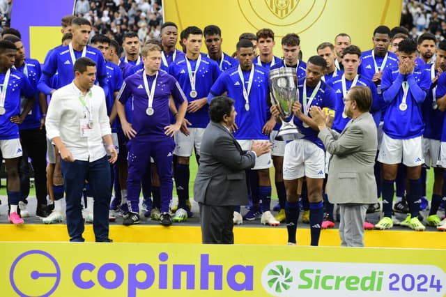 Neste ano, levou o Cruzeiro ao vice-campeonato da Copinha - Alexandre Battibugli/Placar